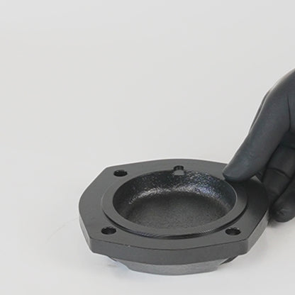 Bearing cover closed. Non-drive end