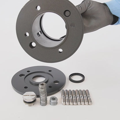Adaptor for hydraulic motor
