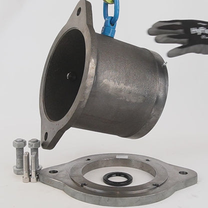 Adaptor for hydraulic motor